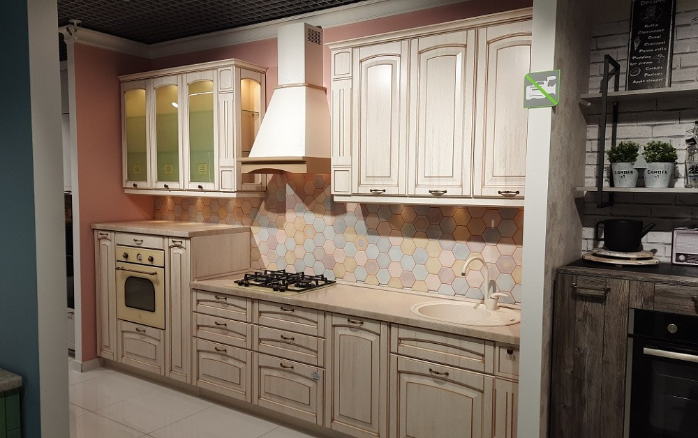 Кухня Лина с патиной / м.Народное ополчение