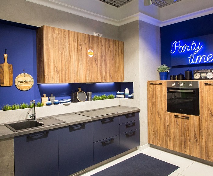 м. Пражская