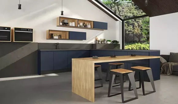 Синяя кухня в Санкт-Петербурге