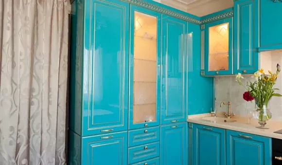 Глянцевая кухня в Ростове-на-Дону