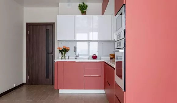 Красная кухня в Екатеринбурге