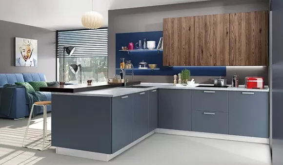 Синяя кухня в Санкт-Петербурге