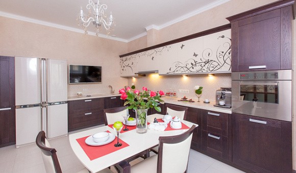 Бежевая кухня в Мурманске