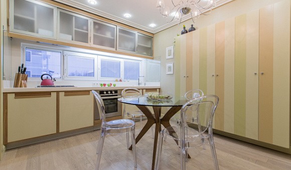 Бежевая кухня в Клину