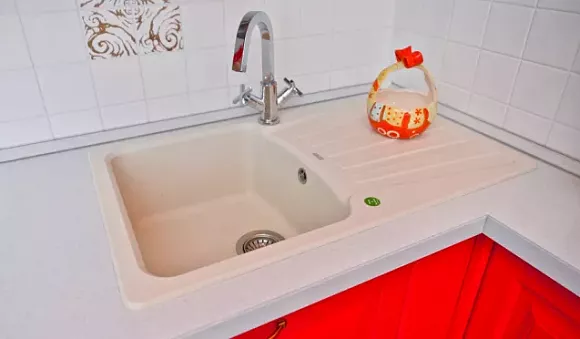 Красная кухня в Ростове-на-Дону